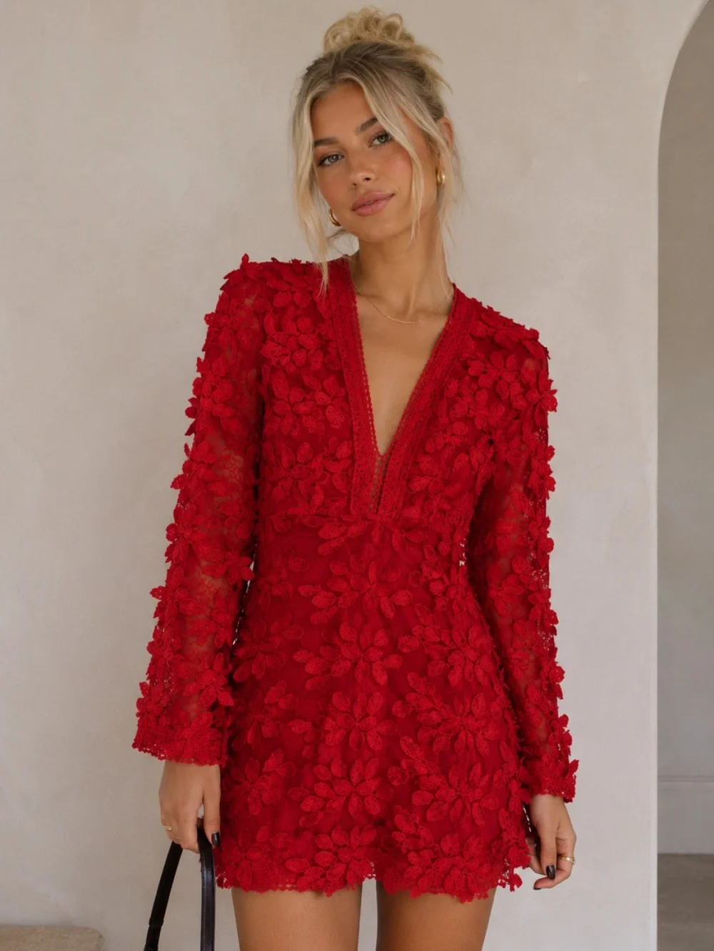 Love Triangle Red Floral Embroidered Long Sleeve Mini Dress Size 10 36838